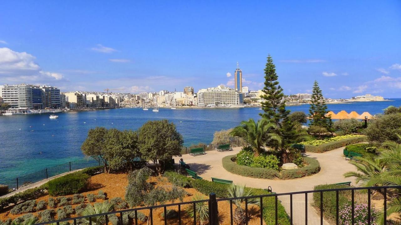 Modern 1Br Maisonette Steps From The Promenade Sliema Kültér fotó