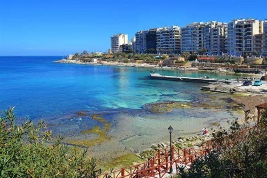 Modern 1Br Maisonette Steps From The Promenade Sliema Kültér fotó